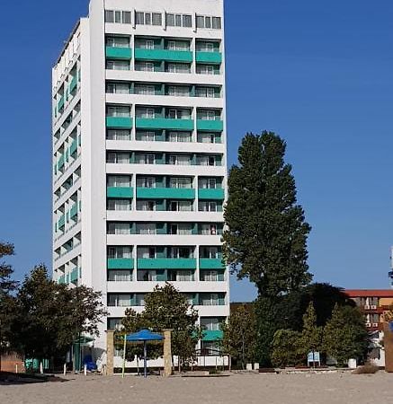 Hotel Riviera Mamaia Exterior photo